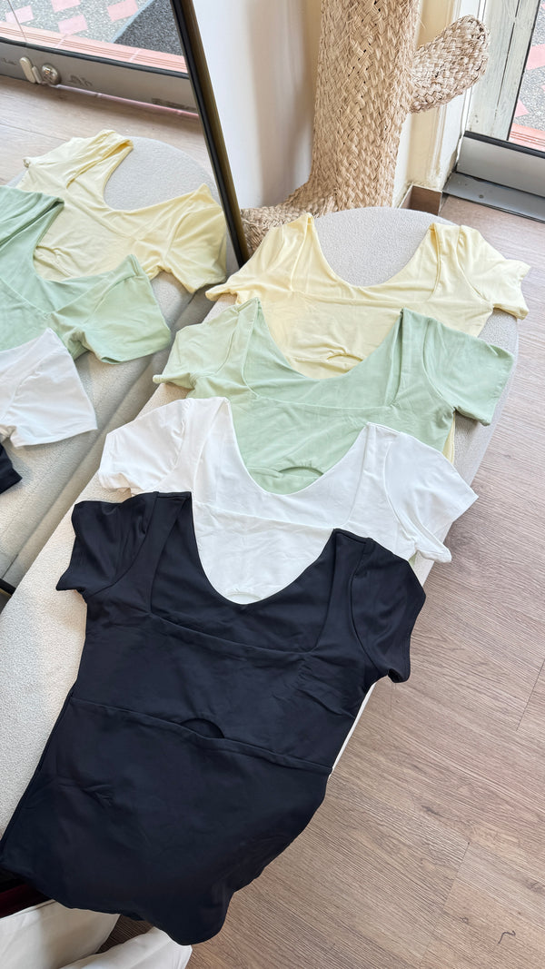 BODY CUELLO CUADRADO ESCOTE VERDE PISTACHO
